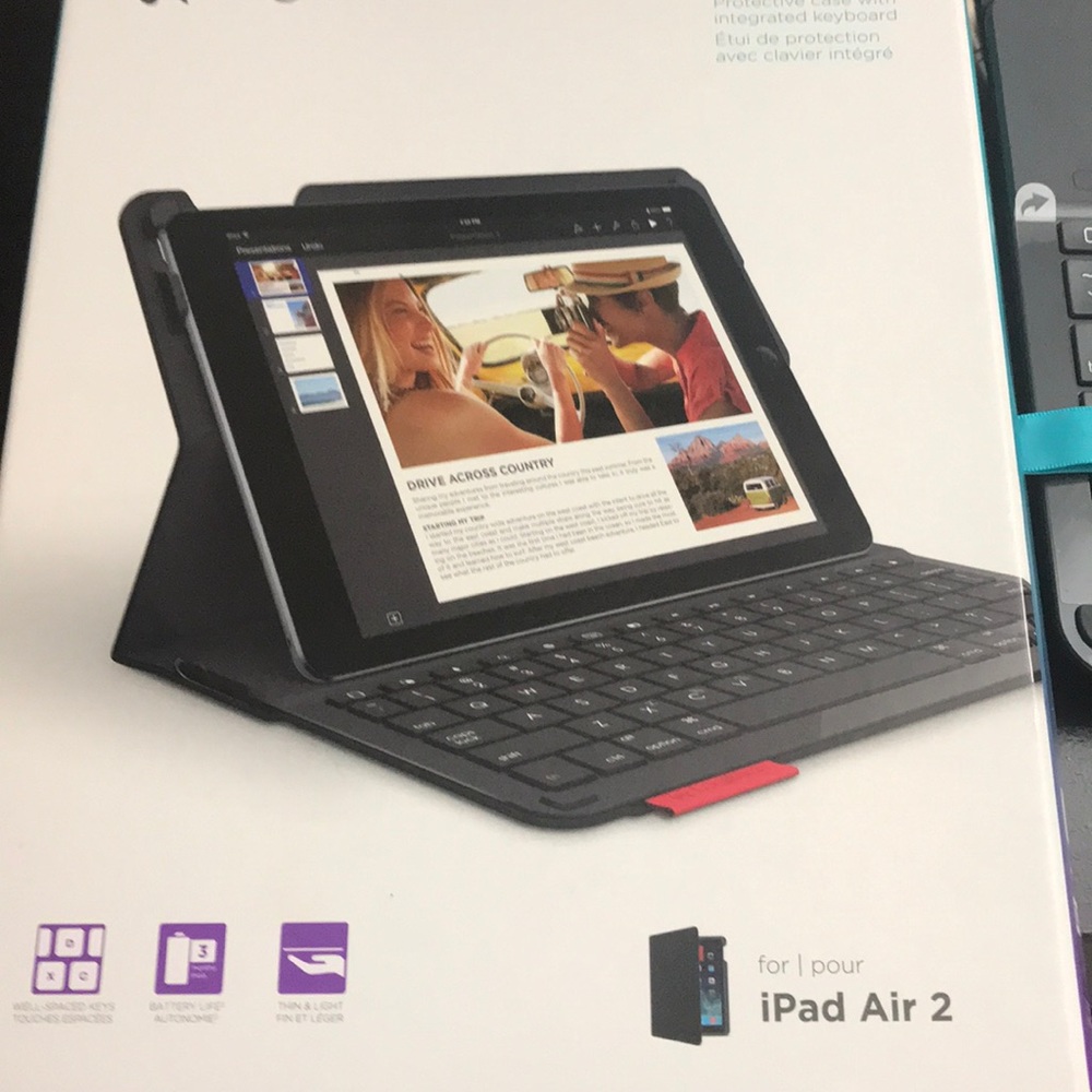 Logitech Ipad Air 2 case. Mint condition. 😊